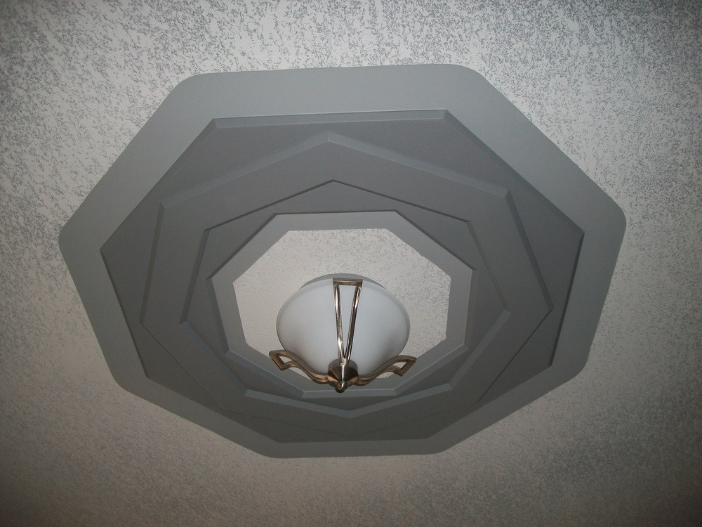 Living room layered gypsum medallion