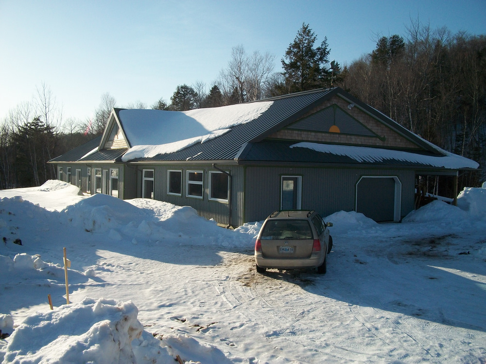 Found the last piece of siding, the one I was looking for. ^_^